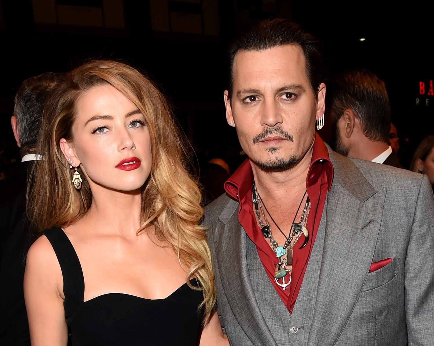 Johnny Depp (kanan) dan Amber Heard saat masih menjalin hubungan.