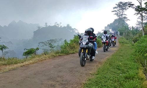 CB150X Hangout Sunmori #2.jpg