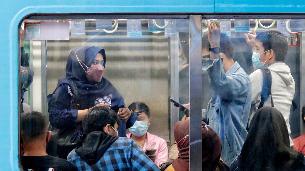 Aturan Penggunaan Masker di Kereta - Panji 3.jpg