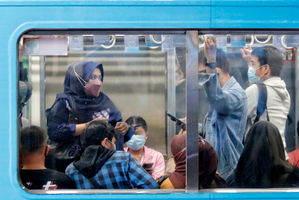 Aturan Penggunaan Masker di Kereta - Panji 3.jpg