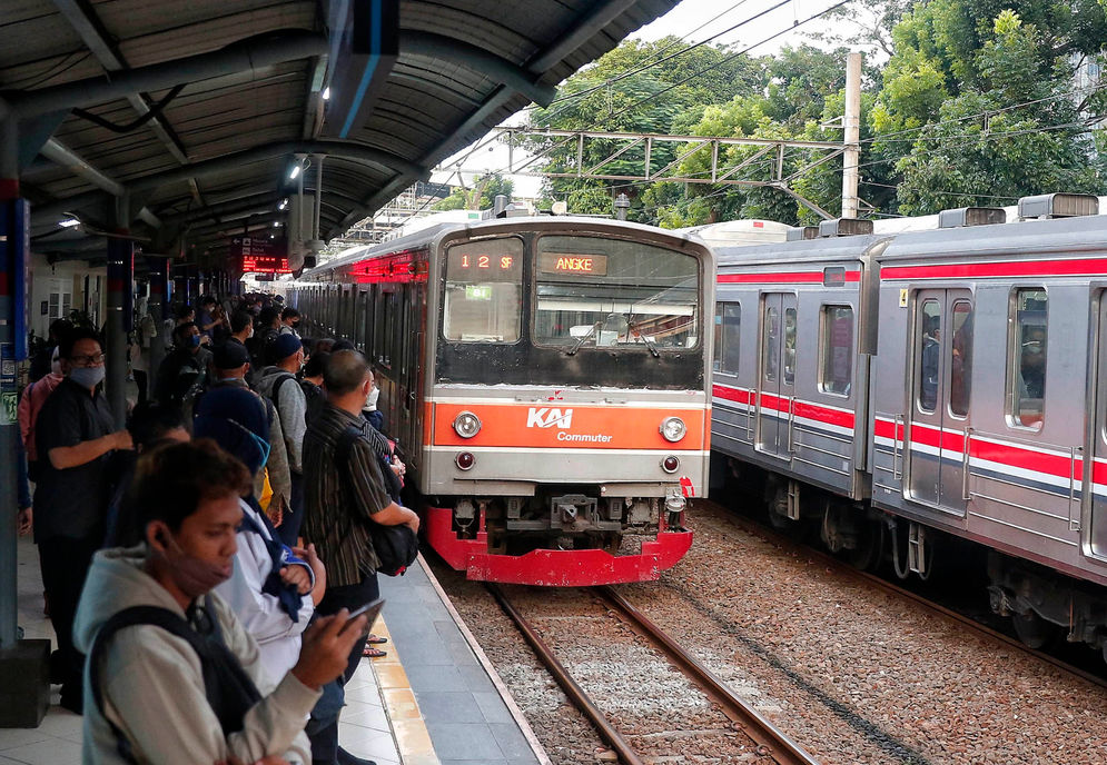 Perkembangan Kereta Api di Bawah Kepemimpinan Jokowi: Apa Saja Pencapaiannya?