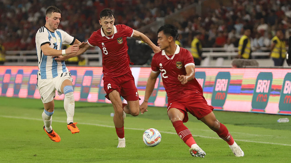 Ina v Argentina - Panji 3.jpg