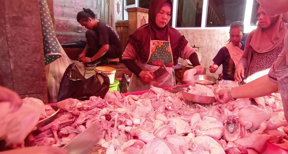 Jelang Lebaran, Harga Kebutuhan Pokok di Pasar Tradisional Naik