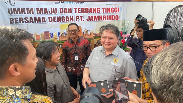 Menko Perekonomian Airlangga Apresiasi Produk Kerajinan Mitra Binaan Jamkrindo