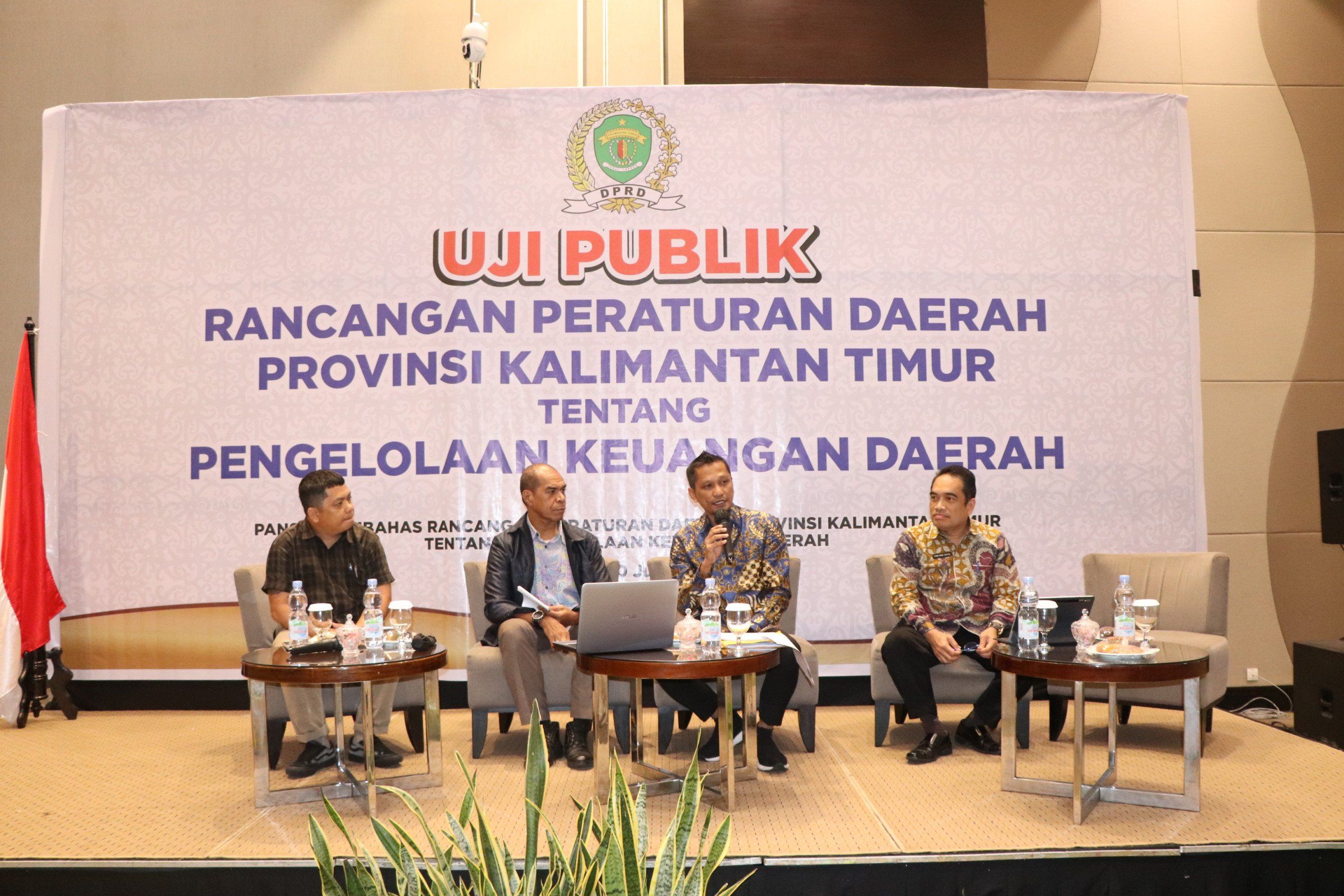 Penyusunan Rancangan Peraturan Daerah Provinsi Kalimantan Timur tentang Pengelolaan Keuangan Daerah masuki tahap uji publik, pada Sabtu (10/6/2023) di Jakarta. Dalam uji pblik terdapat 200 Pasal yang terbagi dalam 15 Bab yang termuat pada draf raperda tersebut. (Foto: Istimewa)