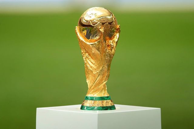 FIFA-World-Cup-Trophy.jpg