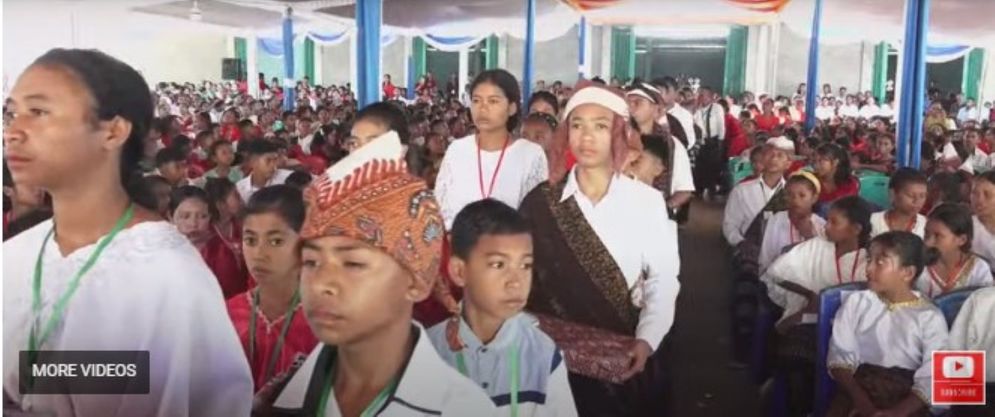 Suasana Misa Penutup 'Pekan Temu Sekami' Kevikepan Ende di Paroki St Eduardus, Nangapanda, Minggu (25//6).