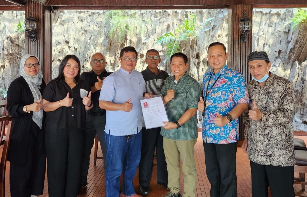 Direktur Operasional Hotel Platinum Haji Soegianto mendaftar sebagai Ketua PHRI Balikpapan 2023-2028. 