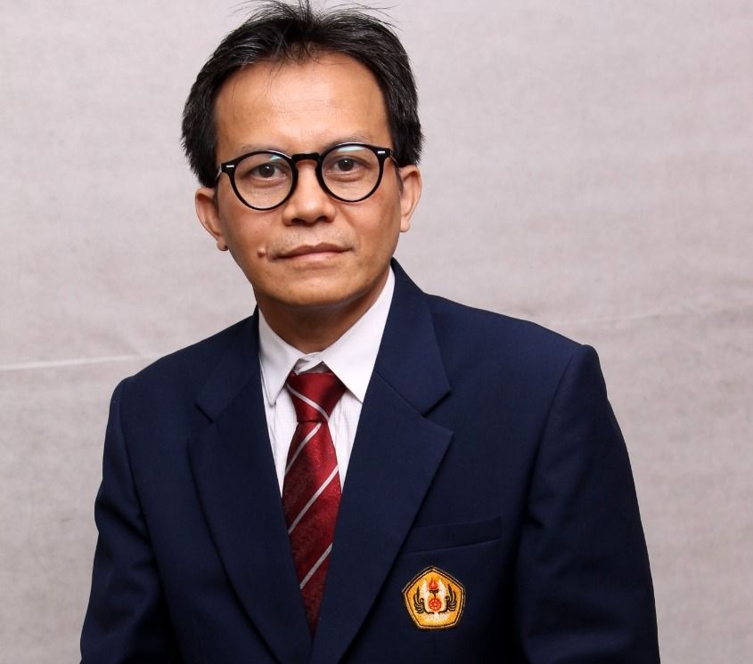 Profesor Toni Toharudin