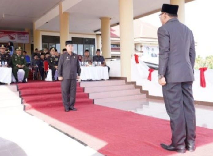 Upacara peringatan hari lahir Pancasila di halaman kantor Bupati Bolmong. (Foto:Istimewa)