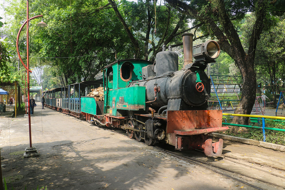 Kereta Wisata di Pabrik Gula Tasikmadu