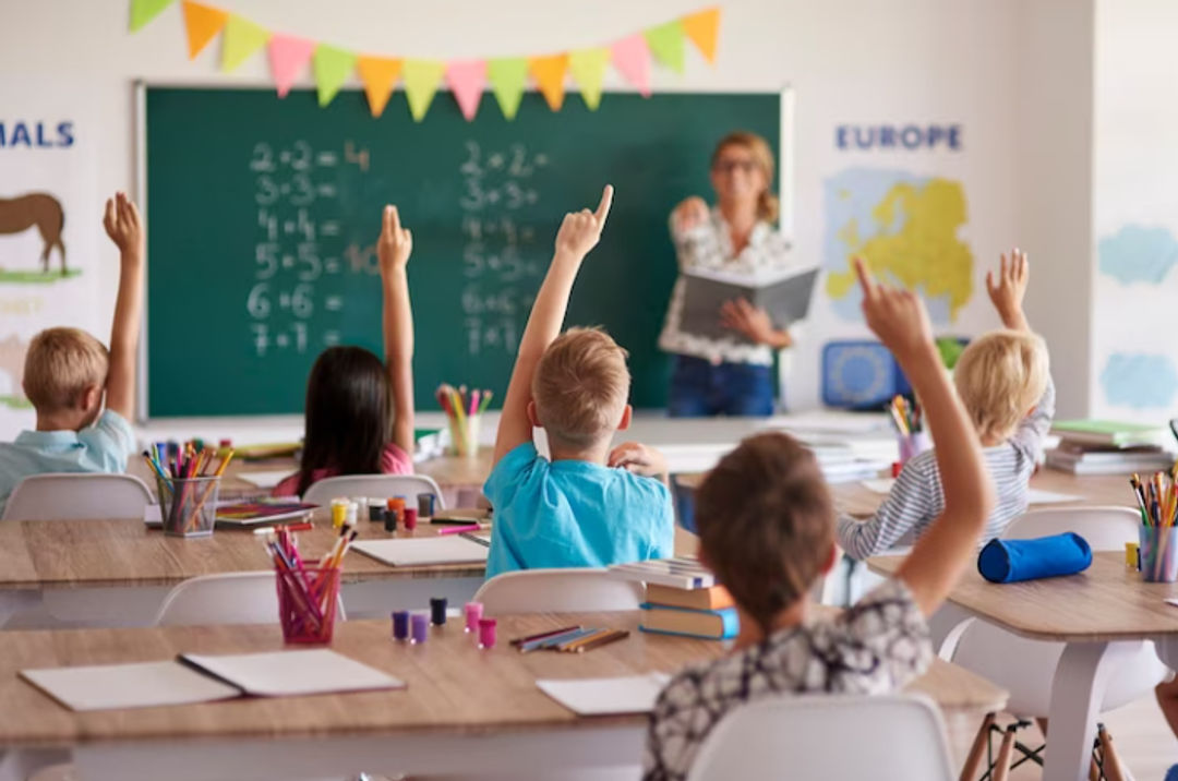 Sekolah Negeri dan Swasta