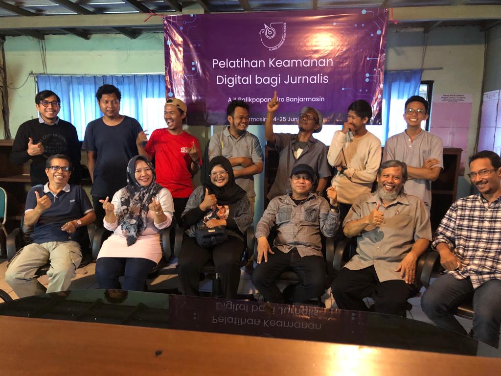 Anggota Aliansi Jurnalis Independen (AJI) di Kota Banjarmasin dibekali keamanan data digital (Foto : Dokumentasi AJI Banjarmasin)