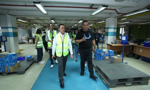 Kunjungan BPJPH ke Gudang Blibli Kramat Jati..jpg