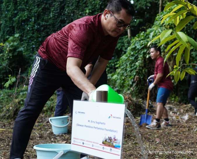 Pertamina dan UGM lakukan kegiatan rehabilitasi hutan untuk pengembangan EBT dan meningkatkan penyerapan karbon. 