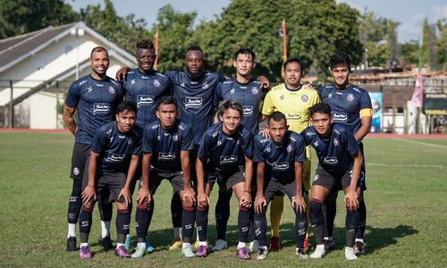 Arema-FC-Gelar-Doa-Bersama-untuk-Sempurnakan-Persiapan-BRI-Liga-1-dan-Tragedi-Kanjuruhan-1687954227.jpg