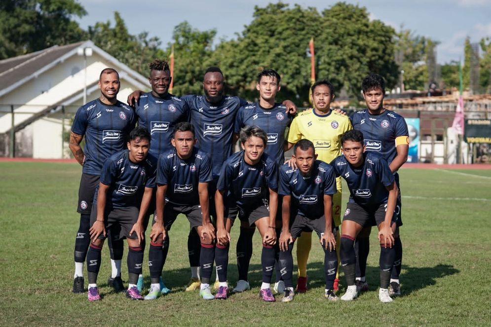 Arema-FC-Gelar-Doa-Bersama-untuk-Sempurnakan-Persiapan-BRI-Liga-1-dan-Tragedi-Kanjuruhan-1687954227.jpg