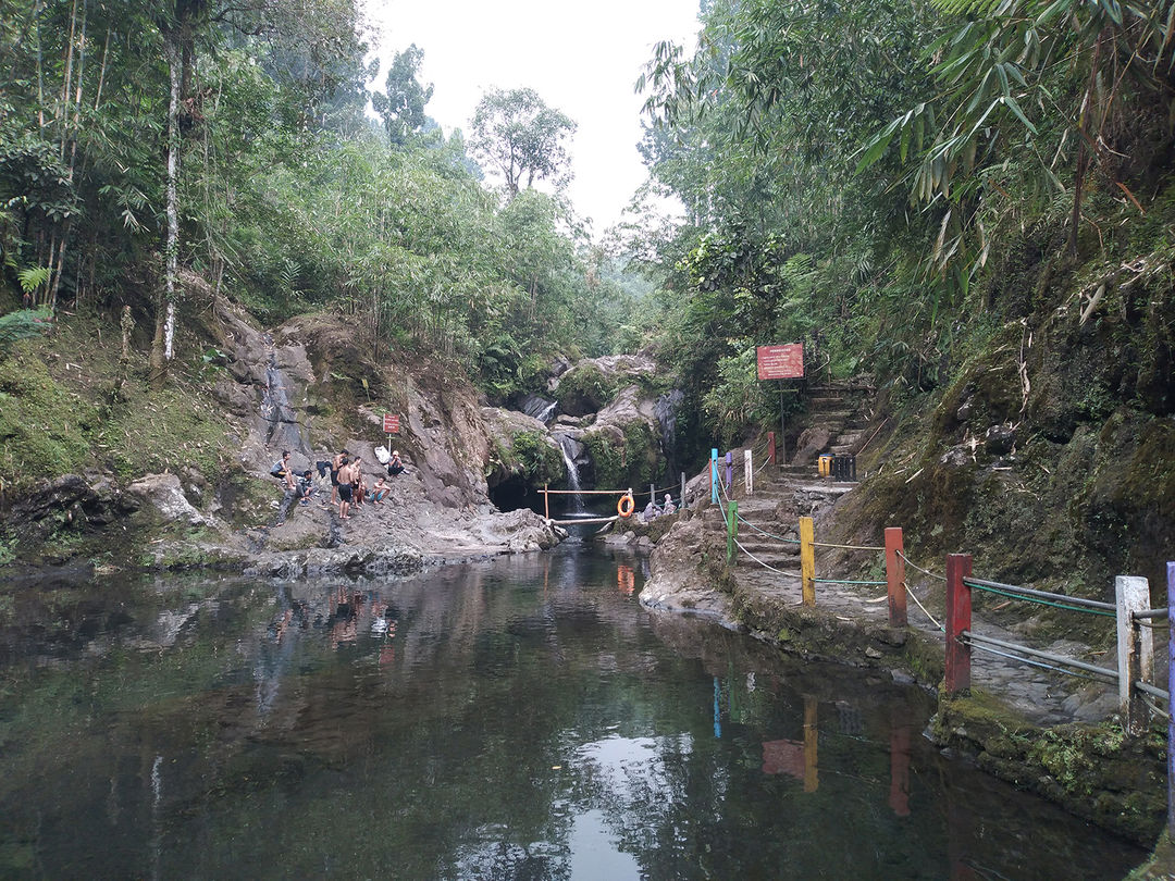 Telaga Sunyi