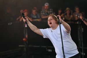 Lewis-Capaldi-at-Glastonbury-2023-1.jpg