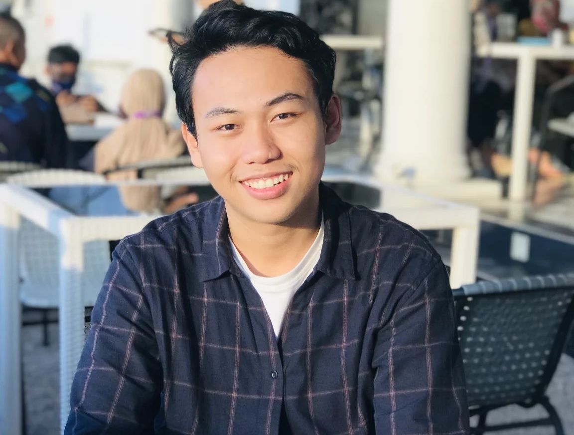 Gaos Tipki Alpandi, mahasiswa Fakultas Sains dan Teknologi (FST) Unair program studi Statistika yang terpilih menjadi bagian dari Sekolah Staf Presiden (SSP) 2023.