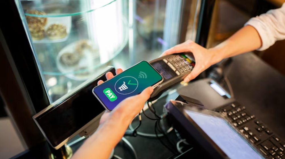 Mengapa E-Wallet Populer di Kalangan Milenial dan Generasi Z?