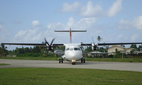 Pesawat di Tuvalu