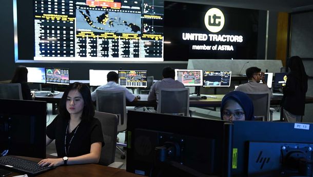 Sukses Terapkan Aspek Sosial dalam Semangat ESG, United Tractors (UNTR) Raih Penghargaan