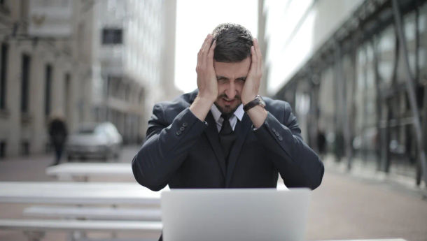 5 Cara Ampuh Hilangkan Stres saat Bekerja