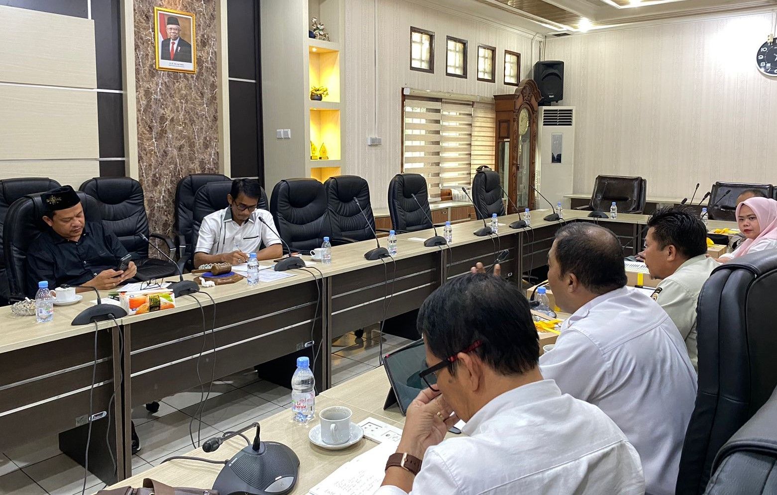 Siap Penataan Pasar Pandansari, Komisi II DPRD Balikpapan Hearing dengan OPD (Foto: Niken Dwi Sitoningrum)