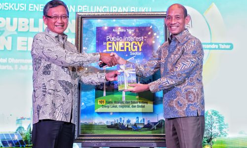 Arcandra Tahar Terbitkan Buku “Public Interest in Energy Sector”.jpeg