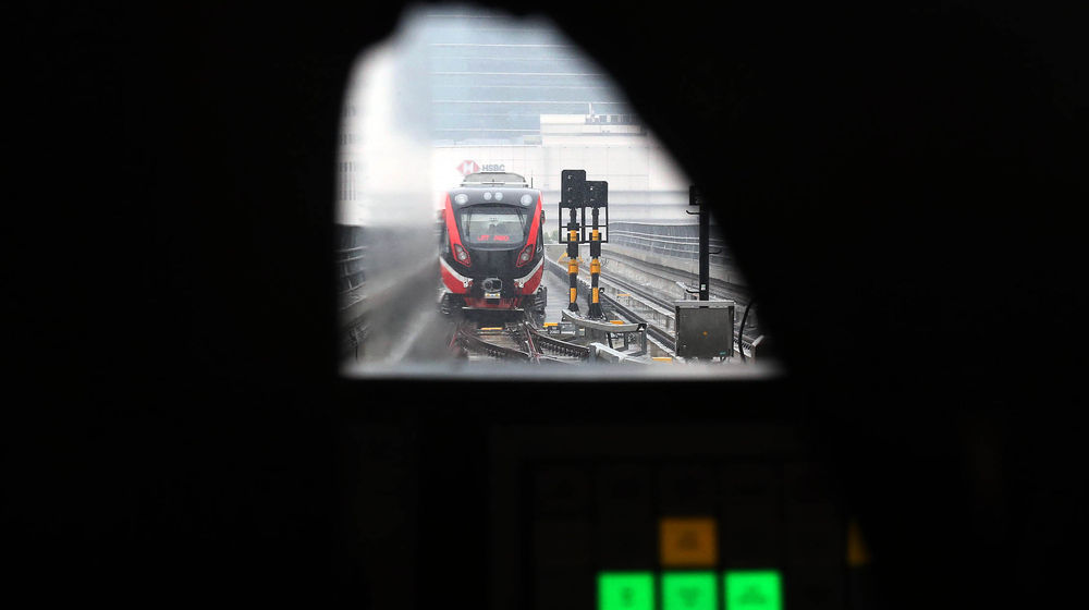 LRT Jabodetabek - Panji 6.jpg