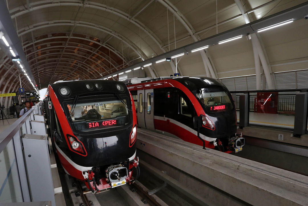 Penampakan LRT Jabodebek di Stasiun Dukuh Atas saat uji coba 