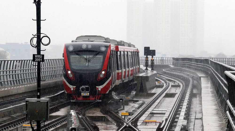 LRT Jabodetabek - Panji 2.jpg