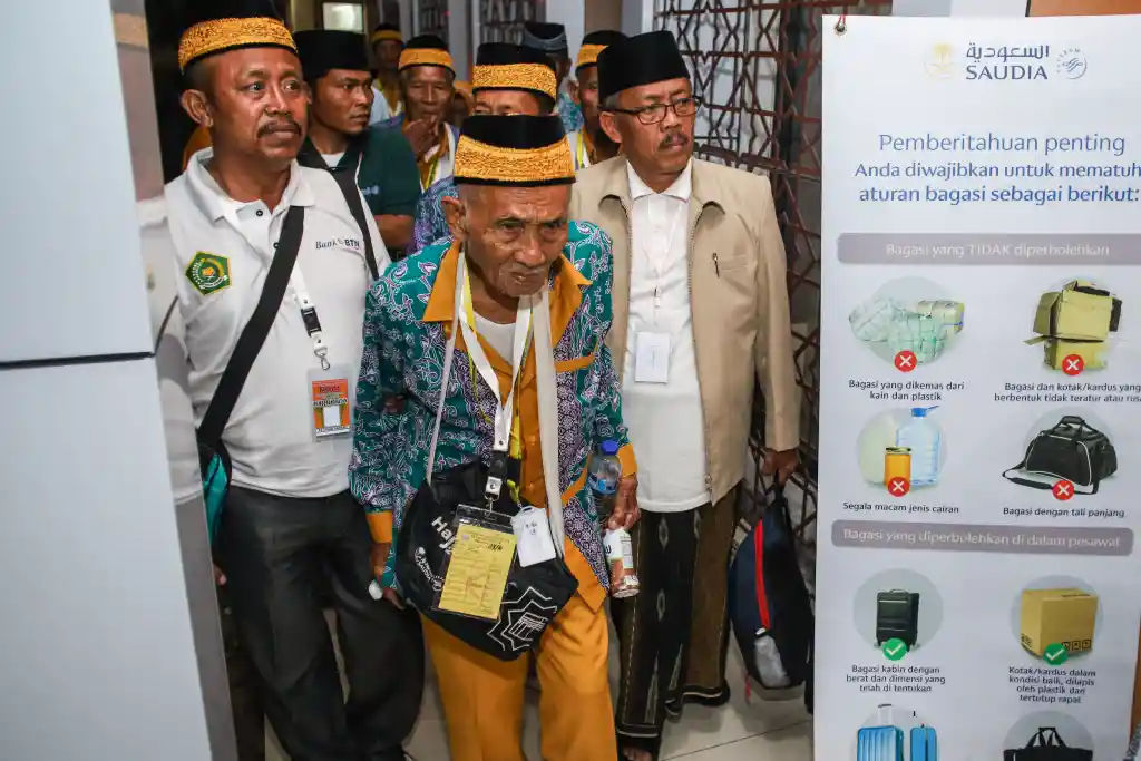 Harun Senar Muhammad, usia 119 tahun, tiba di tanah air. Dia mengungkapkan rasa syukur karena telah menyempurnakan Rukun Islam.