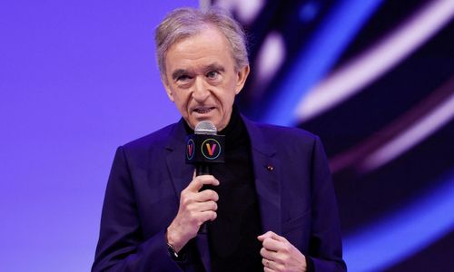 skynews-bernard-arnault-lvmh_5935777.jpg