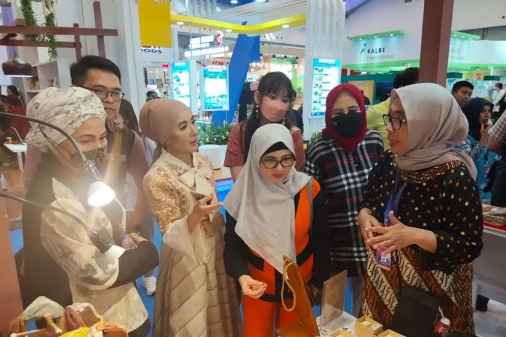 PT Pertamina (Persero) mengajak setidaknya 800 pelaku usaha mikro dan kecil (UMK) dapat naik kelas ke jenjang usaha lebih tinggi sekaligus mengembangkan kolaborasi lewat Program UMK Academy dan Pertapreneur Aggregator 2023.