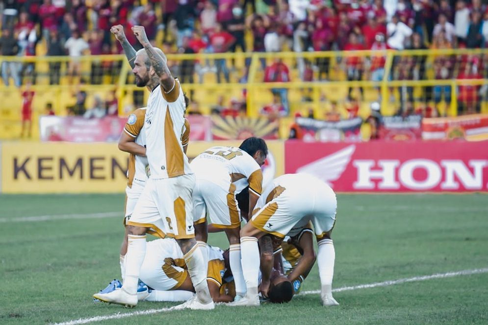 Dewa-United-Comeback-Atas-Juara-Bertahan-1688821834 (1).jpg