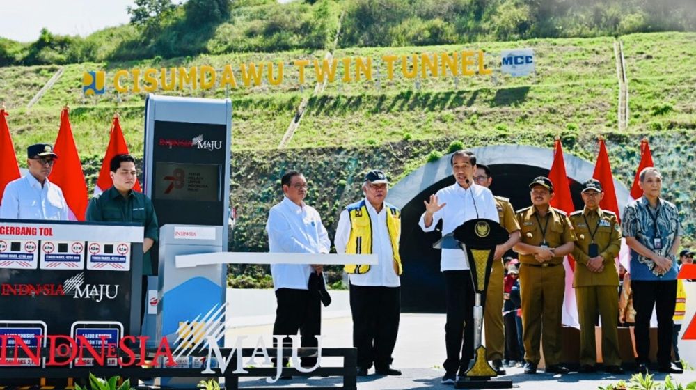 Resmikan Tol Cisumdawu, Jokowi Harap Jalan Tol Mampu Permudah Konektivitas Bandara Kertajati