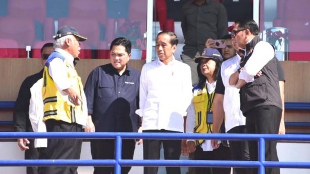 Menteri PUPR basuki dan jokowi.jpeg