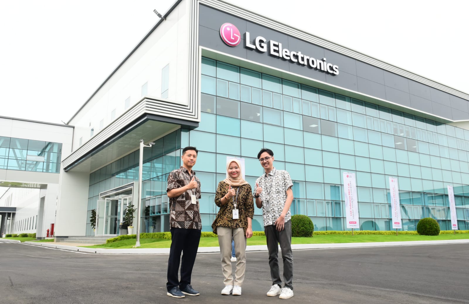 Pusat Penelitian dan Pengembangan (R&D) LG Electronics di Indonesia. 