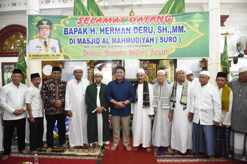 Safari Jum'at di Masjid Suro, Herman Deru : Pertahankan Keaslian Masjid Bersejarah ini