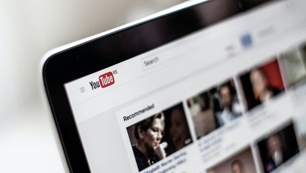 Tidak Hanya Sekadar Hiburan, 4 Channel Youtube Ini Memberi Bermanfaat