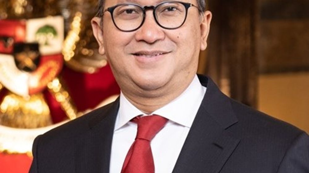 Amb Rosan Roeslani 800 pxl.jpg