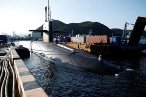 Kapal Selam Rudal Balistik USS Kentucky