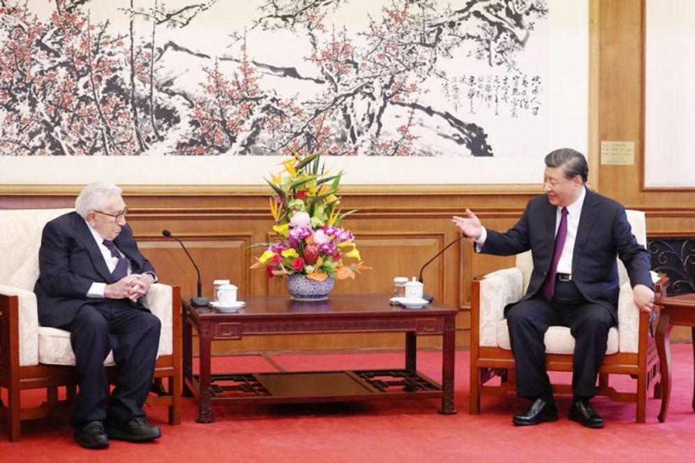 bertemu-xi-jinping-sebut-henry-kissinger-teman-lama-whi.jpg