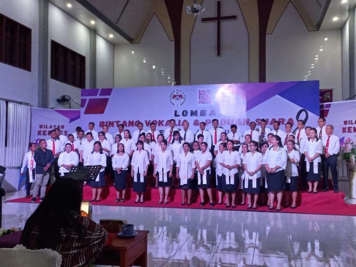 Peserta lomba Paduan Suara Pelsus dan Jemaat se Wilayah Kembes. (Foto:Istimewa)