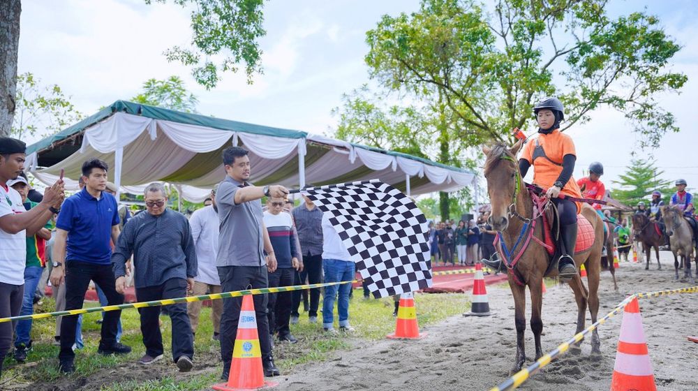 Walkot Medan, Bobby Nasution saat membuka Horseback Archery Championship 2023