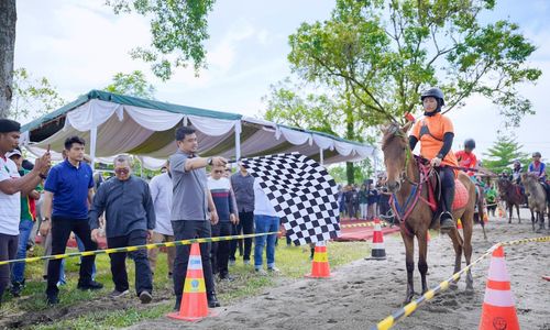 Walkot Medan, Bobby Nasution saat membuka Horseback Archery Championship 2023