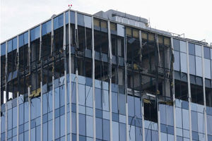 bangunan yang rusak akibat serangan