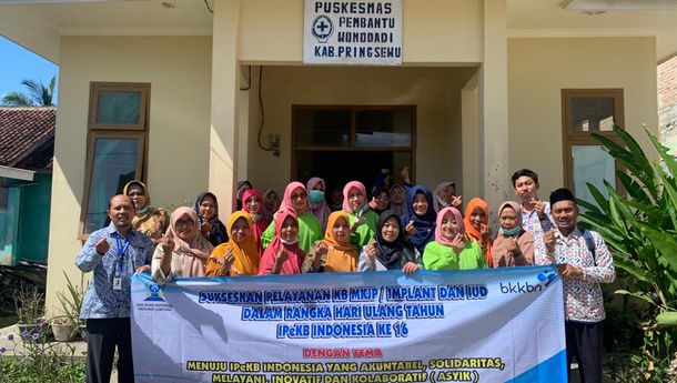 Hari Jadi Ke-16, IPeKB Lampung Gelar Bakti Sosial Pelayanan KB